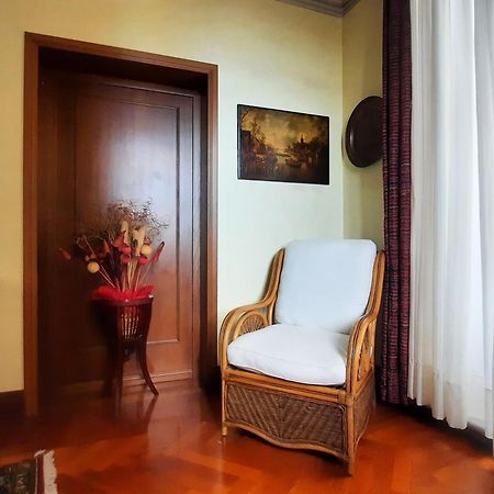 Ecco Marino Casa Vacanze Bagian luar foto